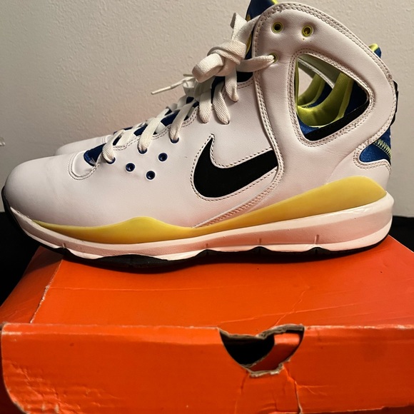 Nike Hurache 08 BBALL Size 11 Men - Picture 10 of 11